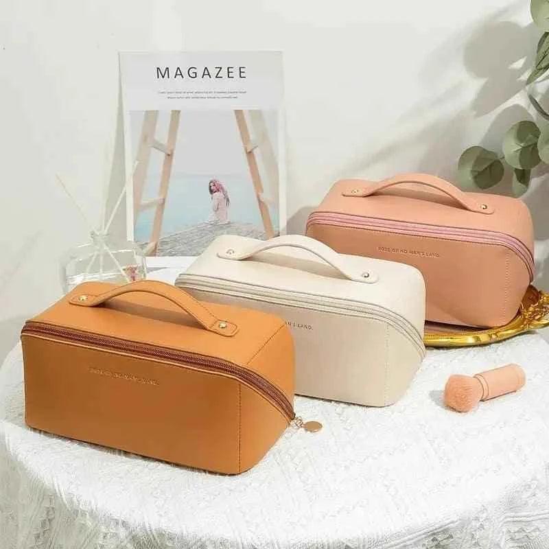 Classy Leather Cosmetic Bag Portable Makeup Pouch for Travel - Image 3